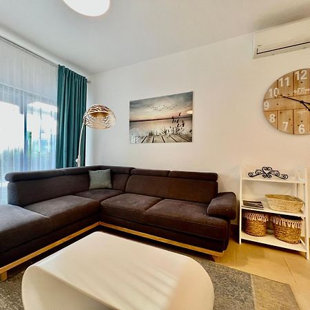 Acacia Hill A3 Apartment Ðenovići Екстериор снимка