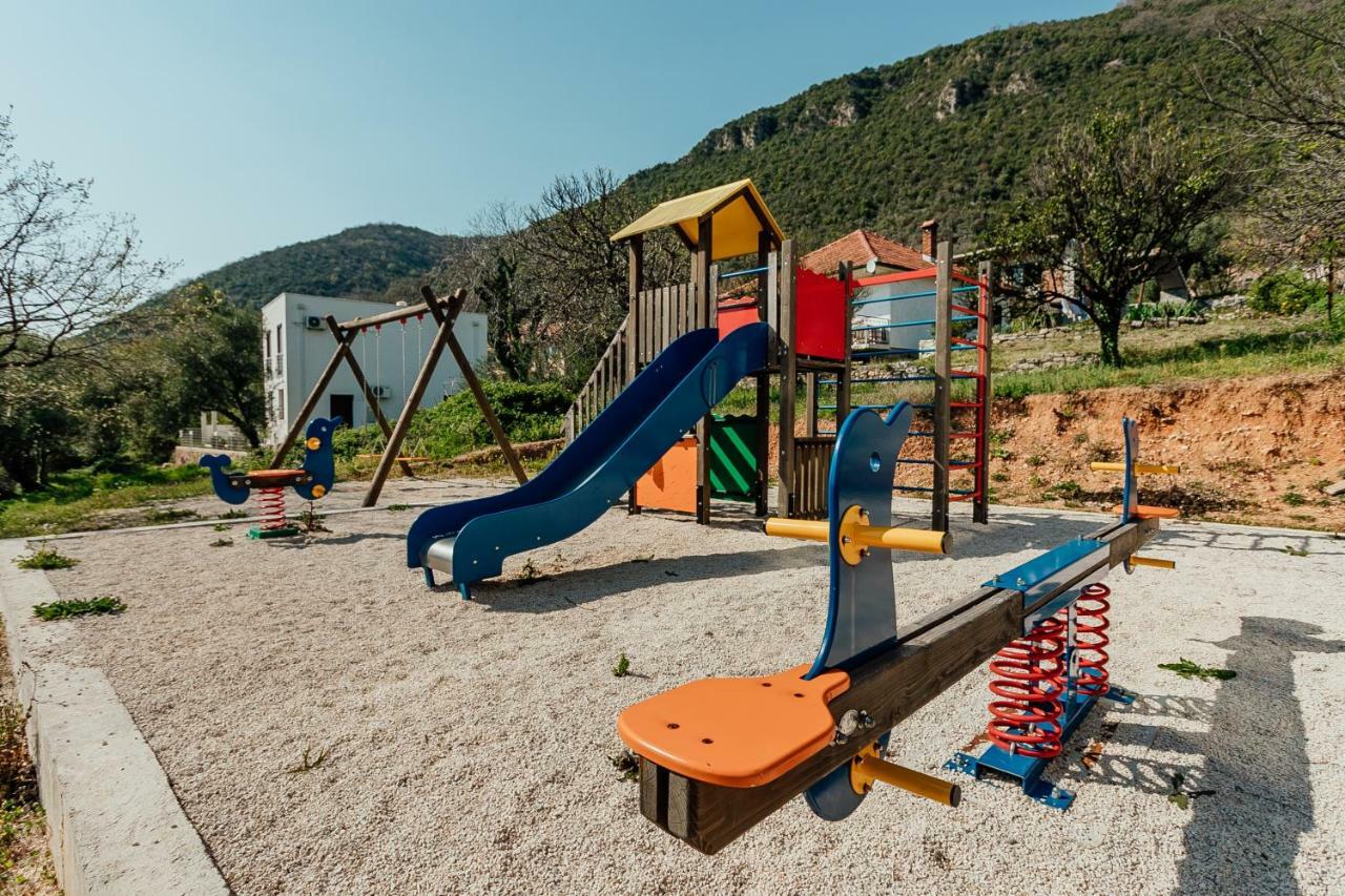 Acacia Hill A3 Apartment Ðenovići Екстериор снимка