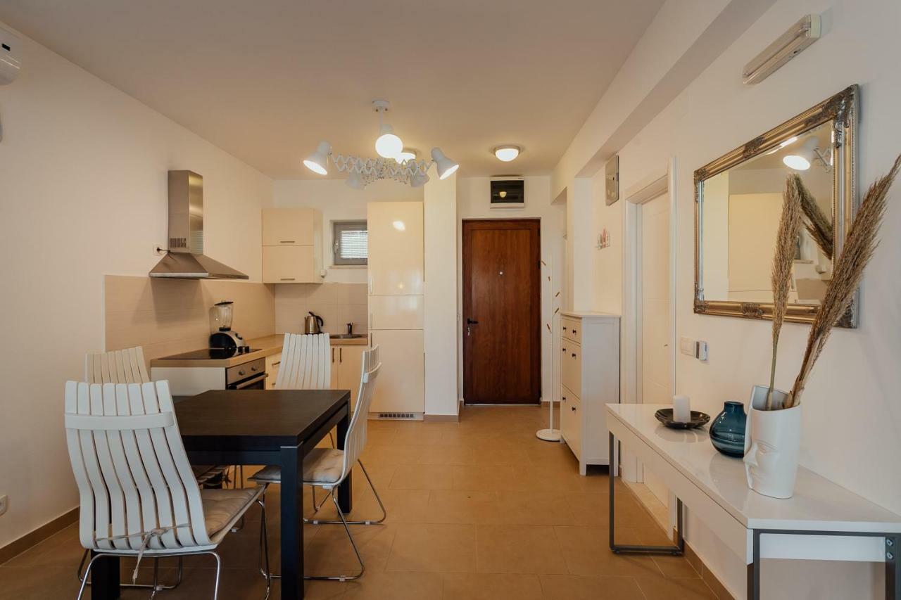 Acacia Hill A3 Apartment Ðenovići Екстериор снимка